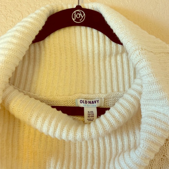 Cream quilted, cowl/poncho - Picture 2 of 3